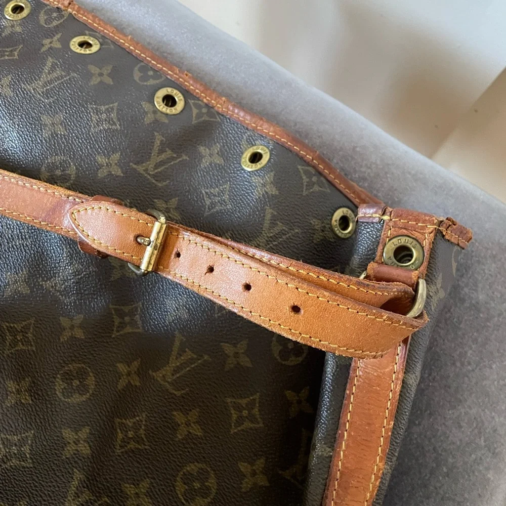 Louis Vuitton GM Brown Leather Monogram Bag - Picture 5 of 7